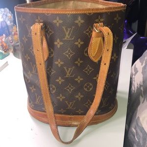 Louis Vuitton Monogram PM Bucket